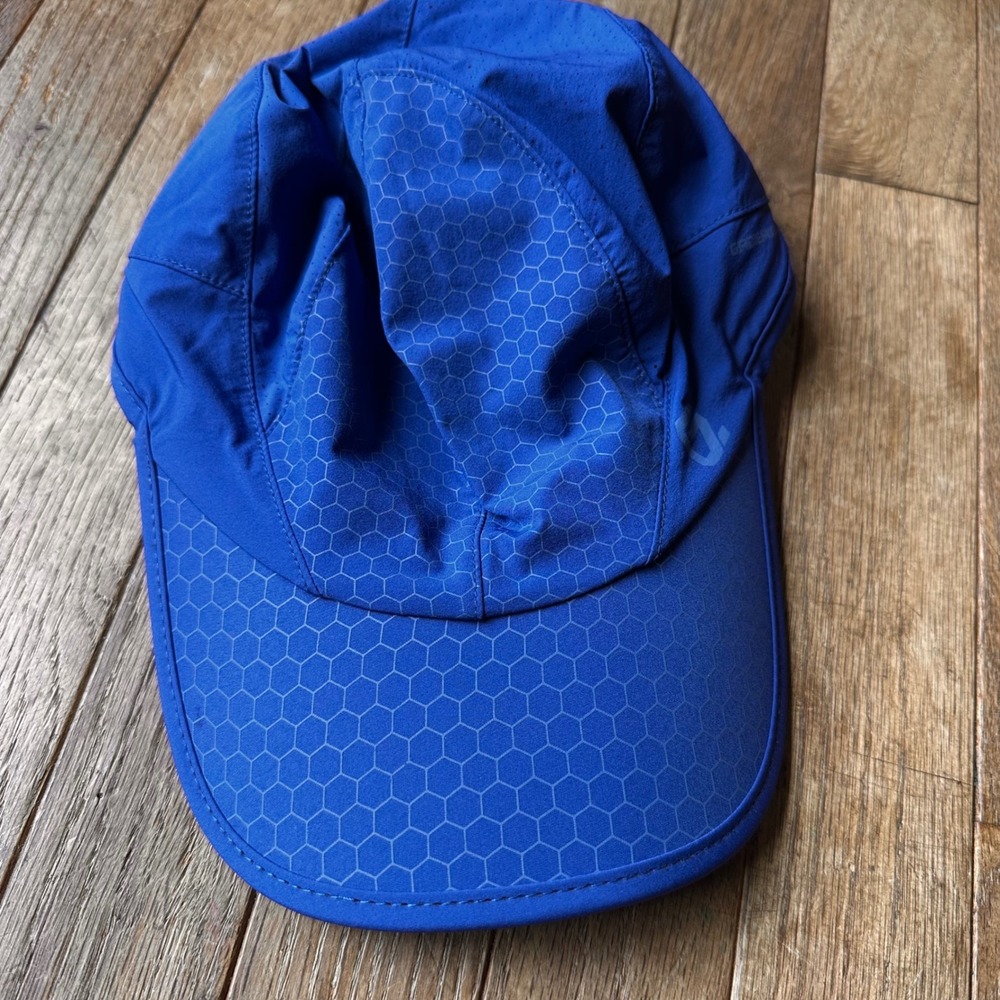 Gadiemkensd Running Hat Unisex OSFM Hexagon Pattern Blue 2000s Athletic